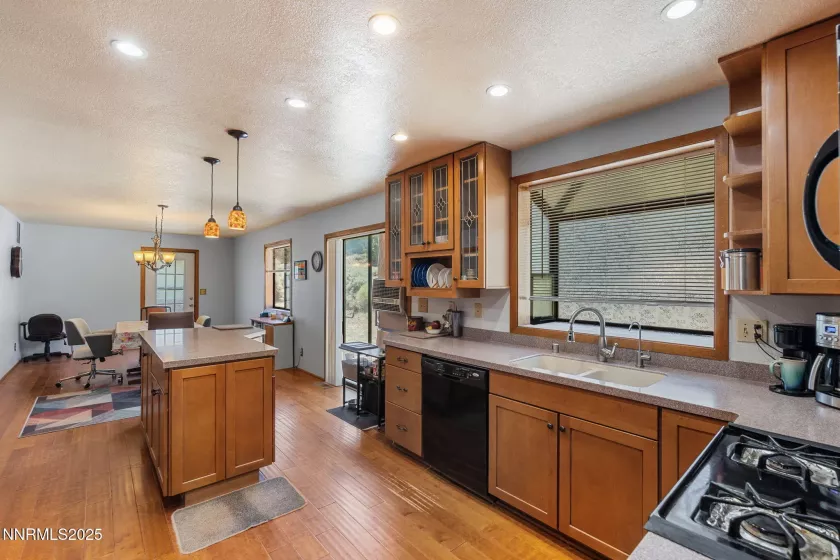 21615 Dortort, Reno, Nevada 89521, 3 Bedrooms Bedrooms, ,3 BathroomsBathrooms,Residential,Residential,Dortort,250054096