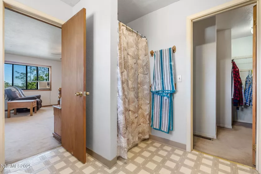 21615 Dortort, Reno, Nevada 89521, 3 Bedrooms Bedrooms, ,3 BathroomsBathrooms,Residential,Residential,Dortort,250054096