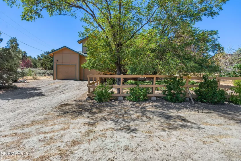 21615 Dortort, Reno, Nevada 89521, 3 Bedrooms Bedrooms, ,3 BathroomsBathrooms,Residential,Residential,Dortort,250054096