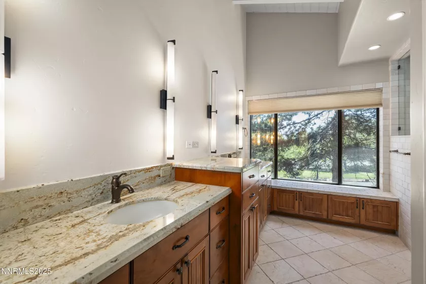 12530 Oak Glen, Reno, Nevada 89511, 4 Bedrooms Bedrooms, ,4 BathroomsBathrooms,Residential,Residential,Oak Glen,250054103