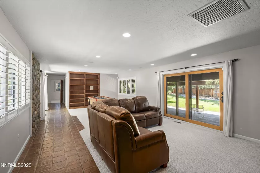 12530 Oak Glen, Reno, Nevada 89511, 4 Bedrooms Bedrooms, ,4 BathroomsBathrooms,Residential,Residential,Oak Glen,250054103