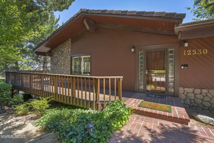 12530 Oak Glen, Reno, Nevada 89511, 4 Bedrooms Bedrooms, ,4 BathroomsBathrooms,Residential,Residential,Oak Glen,250054103