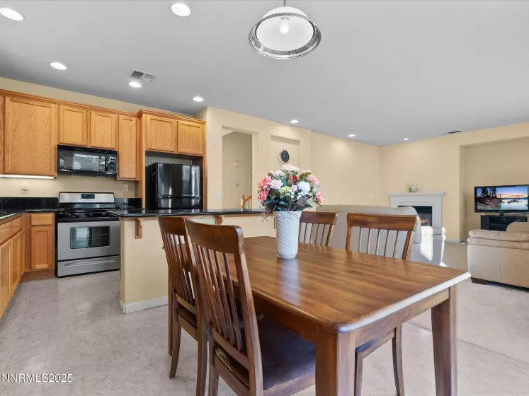 2454 Spring Flower, Reno, Nevada 89521, 4 Bedrooms Bedrooms, ,4 BathroomsBathrooms,Residential,Residential,Spring Flower,250054107