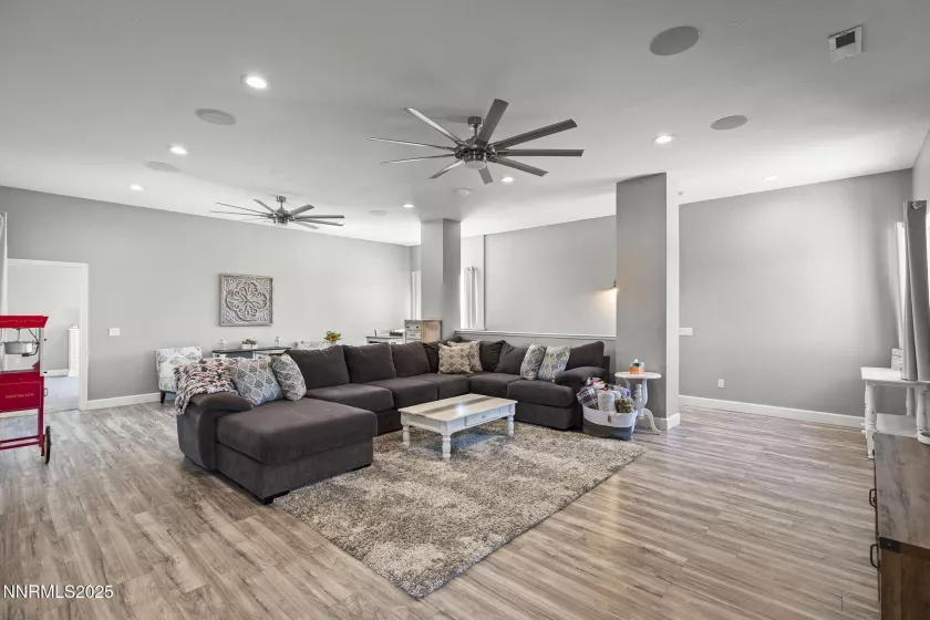 45 Stags Leap, Spanish Springs, Nevada 89441, 5 Bedrooms Bedrooms, ,4 BathroomsBathrooms,Residential,Residential,Stags Leap,250054109
