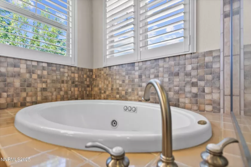 4605 Aberfeldy, Reno, Nevada 89519, 4 Bedrooms Bedrooms, ,3 BathroomsBathrooms,Residential,Residential,Aberfeldy,250054111