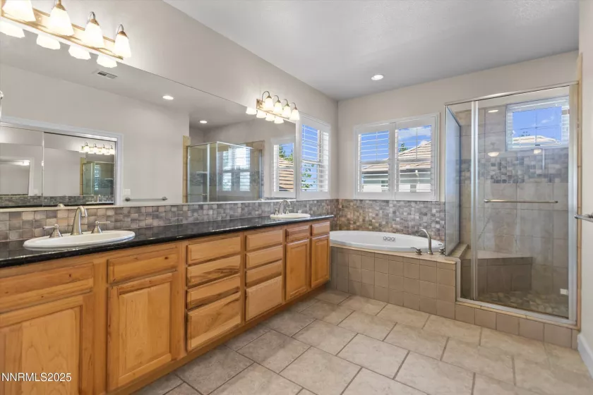 4605 Aberfeldy, Reno, Nevada 89519, 4 Bedrooms Bedrooms, ,3 BathroomsBathrooms,Residential,Residential,Aberfeldy,250054111