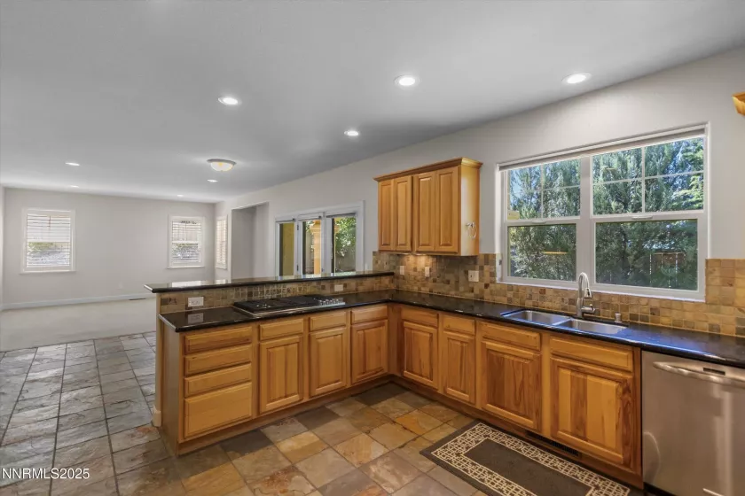 4605 Aberfeldy, Reno, Nevada 89519, 4 Bedrooms Bedrooms, ,3 BathroomsBathrooms,Residential,Residential,Aberfeldy,250054111