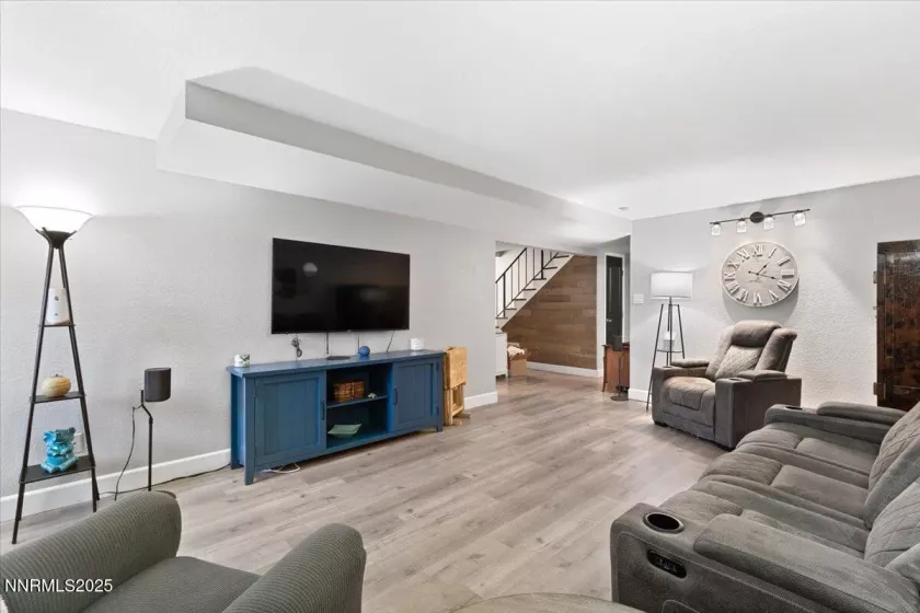7529 Cumberland, Reno, Nevada 89511, 3 Bedrooms Bedrooms, ,3 BathroomsBathrooms,Residential,Residential,Cumberland,250054113