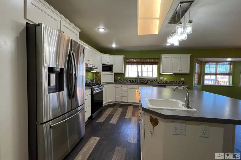 45 Julie, Winnemucca, Nevada 89445, 4 Bedrooms Bedrooms, ,4 BathroomsBathrooms,Residential,Residential,Julie,230003868