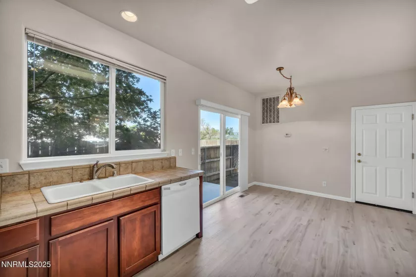 1296 Woodside, Gardnerville, Nevada 89460, 3 Bedrooms Bedrooms, ,3 BathroomsBathrooms,Residential,Residential,Woodside,250054129
