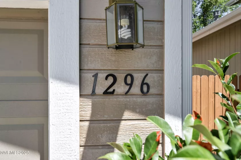 1296 Woodside, Gardnerville, Nevada 89460, 3 Bedrooms Bedrooms, ,3 BathroomsBathrooms,Residential,Residential,Woodside,250054129