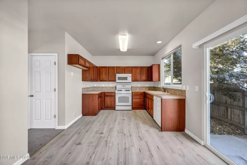 1296 Woodside, Gardnerville, Nevada 89460, 3 Bedrooms Bedrooms, ,3 BathroomsBathrooms,Residential,Residential,Woodside,250054129