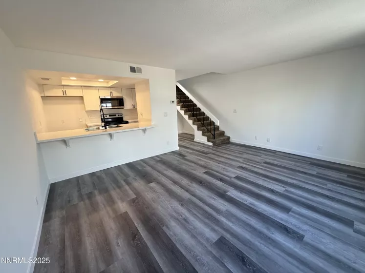 987 Damon, Sparks, Nevada 89431, 2 Bedrooms Bedrooms, ,2 BathroomsBathrooms,Residential,Residential,Damon,250054130