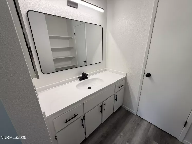 987 Damon, Sparks, Nevada 89431, 2 Bedrooms Bedrooms, ,2 BathroomsBathrooms,Residential,Residential,Damon,250054130