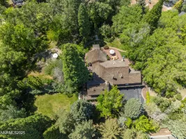 1985 Skyline, Reno, Nevada 89509, 4 Bedrooms Bedrooms, ,6 BathroomsBathrooms,Residential,Residential,Skyline,250053136