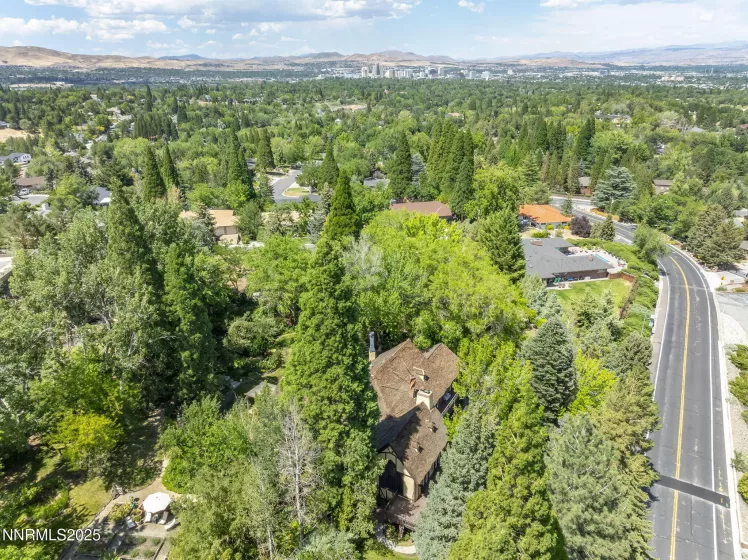 1985 Skyline, Reno, Nevada 89509, 4 Bedrooms Bedrooms, ,6 BathroomsBathrooms,Residential,Residential,Skyline,250053136