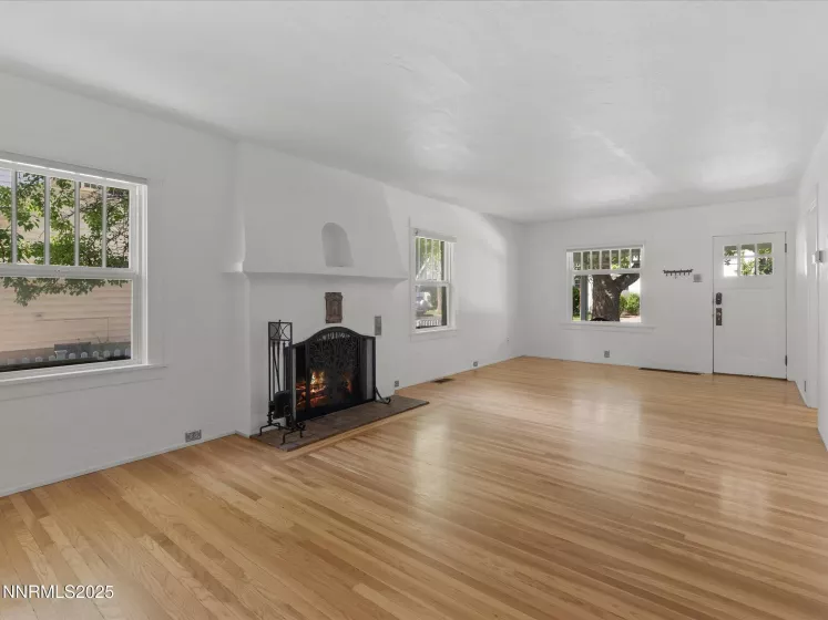 1016 Nixon, Reno, Nevada 89509, 2 Bedrooms Bedrooms, ,1 BathroomBathrooms,Residential,Residential,Nixon,250052081
