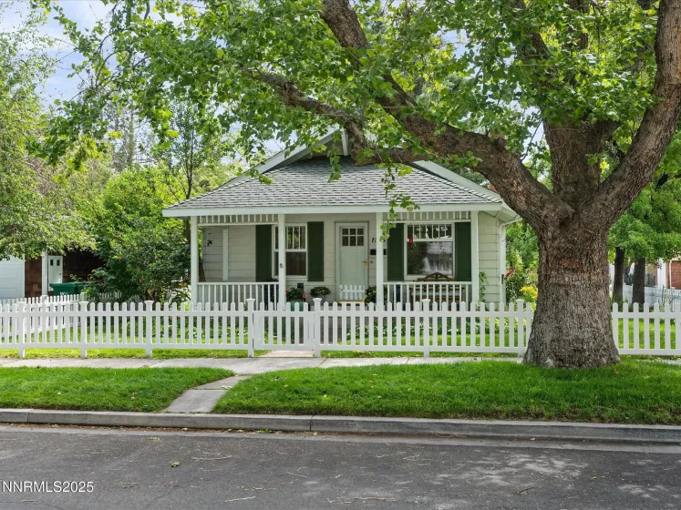 1016 Nixon, Reno, Nevada 89509, 2 Bedrooms Bedrooms, ,1 BathroomBathrooms,Residential,Residential,Nixon,250052081