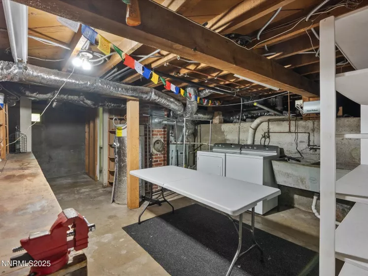 1016 Nixon, Reno, Nevada 89509, 2 Bedrooms Bedrooms, ,1 BathroomBathrooms,Residential,Residential,Nixon,250052081