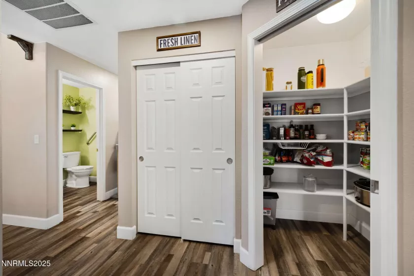 1695 Talking Sparrow, Spanish Springs, Nevada 89441, 4 Bedrooms Bedrooms, ,3 BathroomsBathrooms,Residential,Residential,Talking Sparrow,250054114