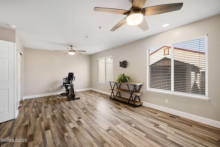 1695 Talking Sparrow, Spanish Springs, Nevada 89441, 4 Bedrooms Bedrooms, ,3 BathroomsBathrooms,Residential,Residential,Talking Sparrow,250054114