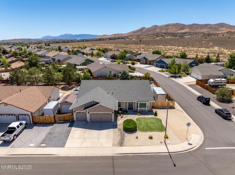1695 Talking Sparrow, Spanish Springs, Nevada 89441, 4 Bedrooms Bedrooms, ,3 BathroomsBathrooms,Residential,Residential,Talking Sparrow,250054114