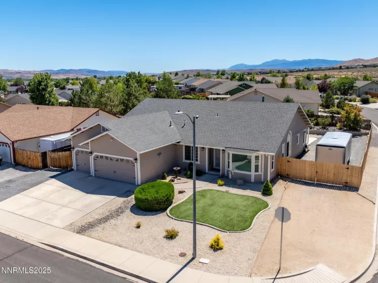 1695 Talking Sparrow, Spanish Springs, Nevada 89441, 4 Bedrooms Bedrooms, ,3 BathroomsBathrooms,Residential,Residential,Talking Sparrow,250054114