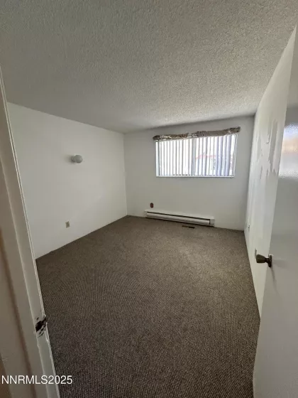 1706 London, Sparks, Nevada 89431, 2 Bedrooms Bedrooms, ,2 BathroomsBathrooms,Residential Lease,Manufactured,London,250054117