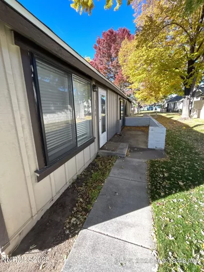 1706 London, Sparks, Nevada 89431, 2 Bedrooms Bedrooms, ,2 BathroomsBathrooms,Residential Lease,Manufactured,London,250054117