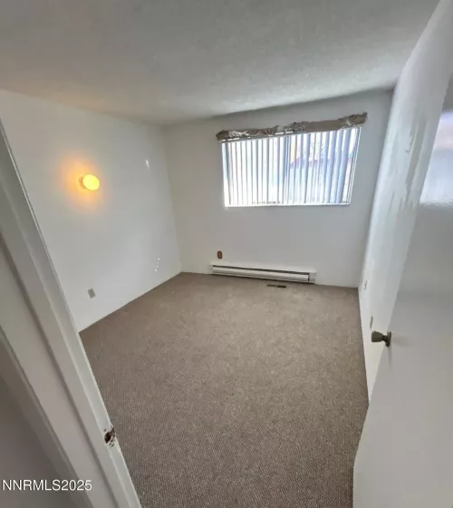 1706 London, Sparks, Nevada 89431, 2 Bedrooms Bedrooms, ,2 BathroomsBathrooms,Residential Lease,Manufactured,London,250054117