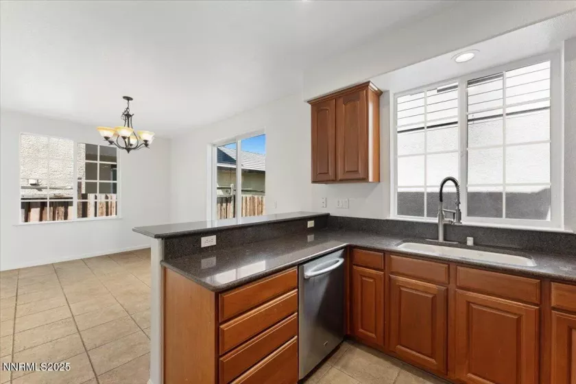 6607 Panther Creek, Sparks, Nevada 89436, 4 Bedrooms Bedrooms, ,4 BathroomsBathrooms,Residential,Residential,Panther Creek,250054118
