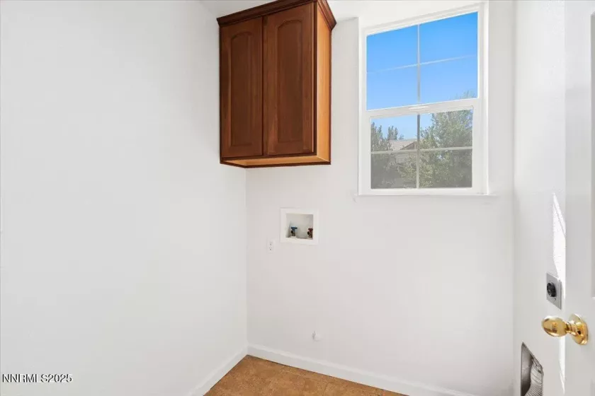 6607 Panther Creek, Sparks, Nevada 89436, 4 Bedrooms Bedrooms, ,4 BathroomsBathrooms,Residential,Residential,Panther Creek,250054118