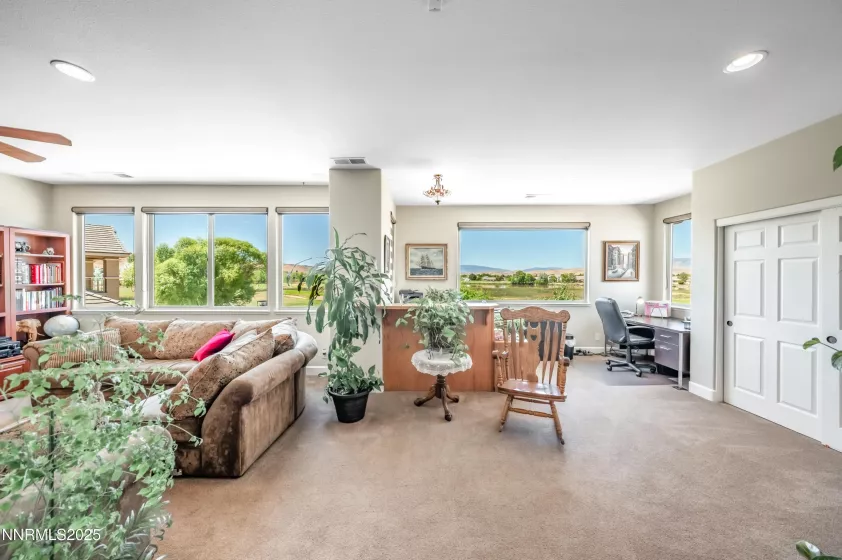 7315 Silver King, Sparks, Nevada 89436, 4 Bedrooms Bedrooms, ,4 BathroomsBathrooms,Residential,Residential,Silver King,250054136