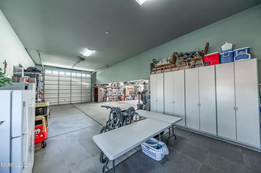 7315 Silver King, Sparks, Nevada 89436, 4 Bedrooms Bedrooms, ,4 BathroomsBathrooms,Residential,Residential,Silver King,250054136