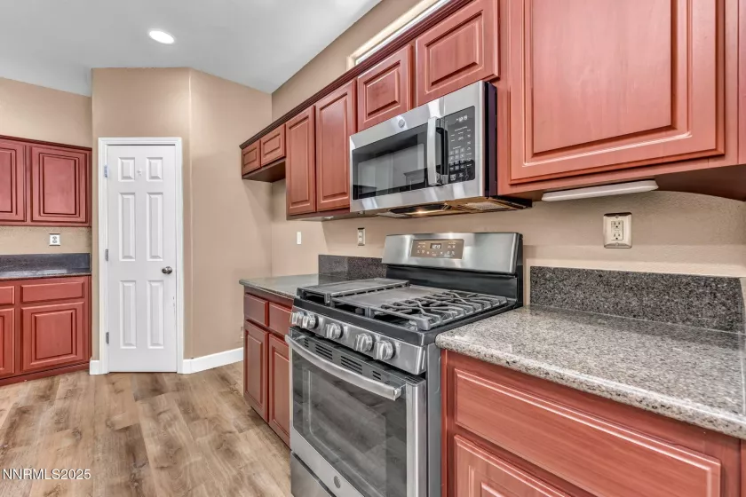 965 Aster Ln, Fernley, Nevada 89408, 4 Bedrooms Bedrooms, ,3 BathroomsBathrooms,Residential,Residential,Aster Ln,250054127