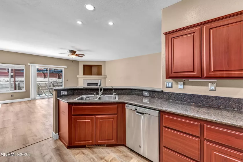 965 Aster Ln, Fernley, Nevada 89408, 4 Bedrooms Bedrooms, ,3 BathroomsBathrooms,Residential,Residential,Aster Ln,250054127