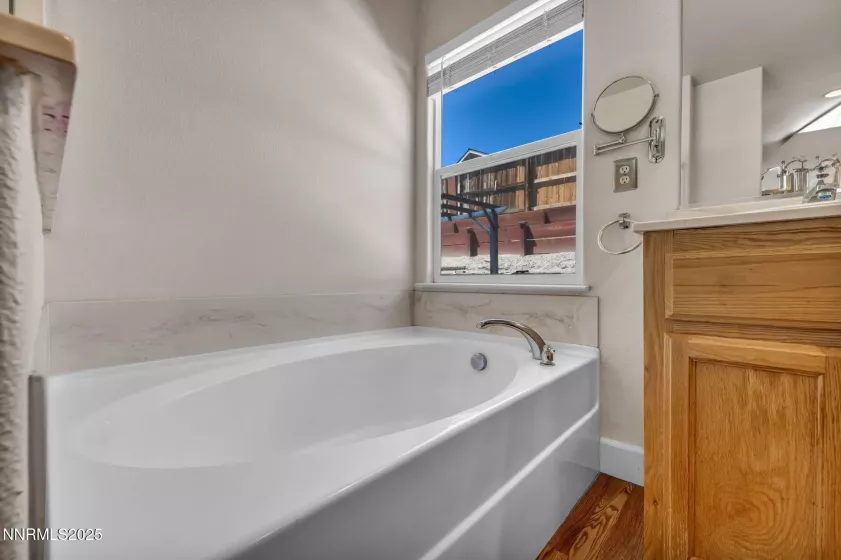965 Aster Ln, Fernley, Nevada 89408, 4 Bedrooms Bedrooms, ,3 BathroomsBathrooms,Residential,Residential,Aster Ln,250054127