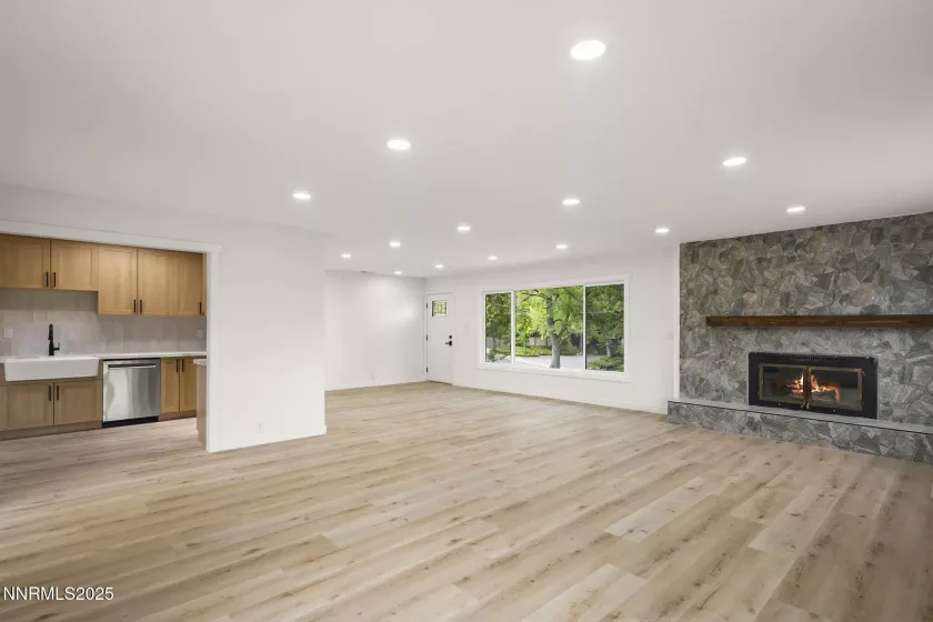 2920 Moana, Reno, Nevada 89509, 4 Bedrooms Bedrooms, ,2 BathroomsBathrooms,Residential,Residential,Moana,250054128
