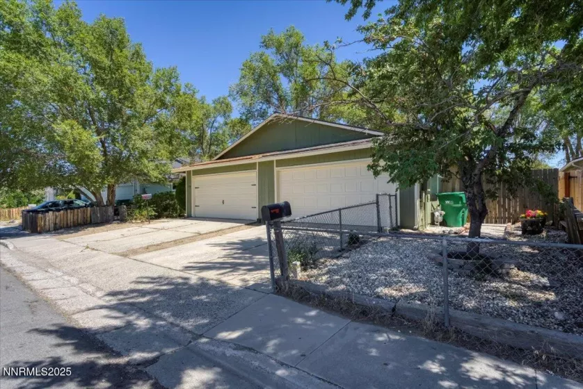 13700 Mt Babcock, Reno, Nevada 89506, 3 Bedrooms Bedrooms, ,2 BathroomsBathrooms,Residential,Residential,Mt Babcock,250054142