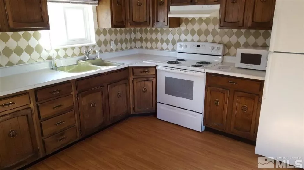 237 & 245 F, Hawthorne, Nevada 89415, ,Residential Income,Residential,F,210006870