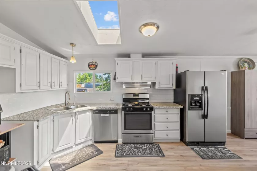 601 Jenni, Moundhouse, Nevada 89706, 3 Bedrooms Bedrooms, ,2 BathroomsBathrooms,Residential,Residential,Jenni,250054146