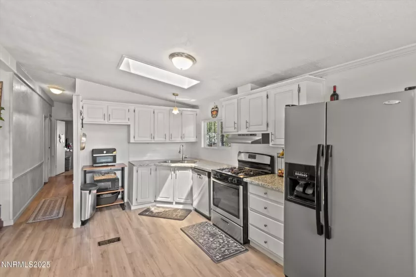 601 Jenni, Moundhouse, Nevada 89706, 3 Bedrooms Bedrooms, ,2 BathroomsBathrooms,Residential,Residential,Jenni,250054146