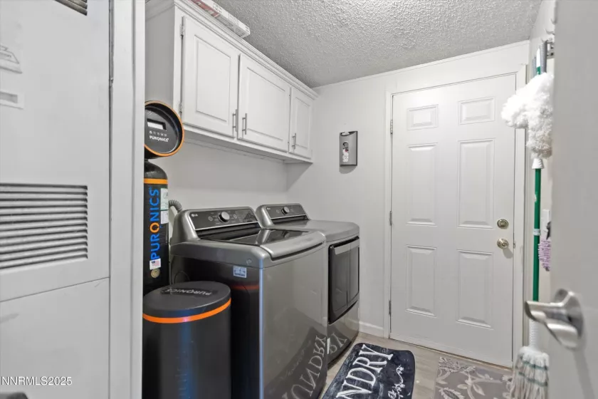 601 Jenni, Moundhouse, Nevada 89706, 3 Bedrooms Bedrooms, ,2 BathroomsBathrooms,Residential,Residential,Jenni,250054146
