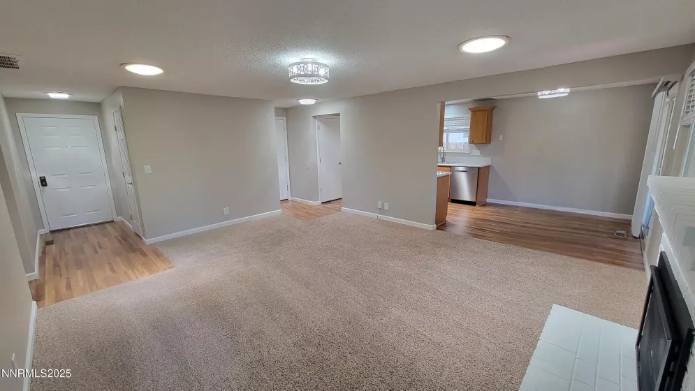 1575 Olinghouse, Sparks, Nevada 89434, 3 Bedrooms Bedrooms, ,2 BathroomsBathrooms,Residential,Residential,Olinghouse,250054149
