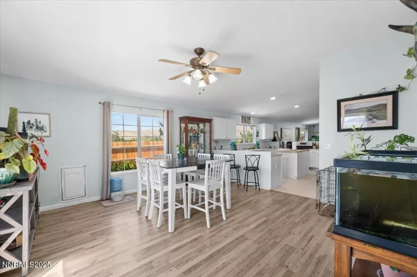 17160 Amethyst, Reno, Nevada 89508, 3 Bedrooms Bedrooms, ,2 BathroomsBathrooms,Residential,Residential,Amethyst,250054152