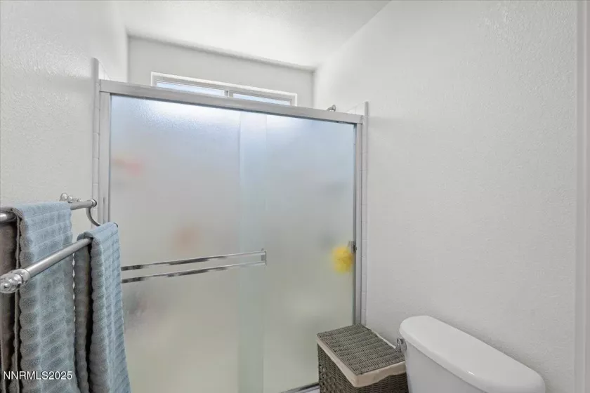 17160 Amethyst, Reno, Nevada 89508, 3 Bedrooms Bedrooms, ,2 BathroomsBathrooms,Residential,Residential,Amethyst,250054152