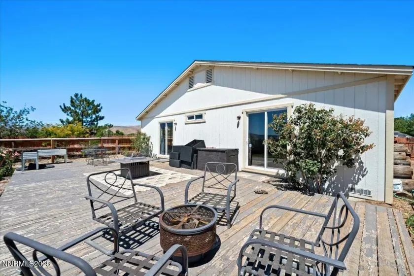 17160 Amethyst, Reno, Nevada 89508, 3 Bedrooms Bedrooms, ,2 BathroomsBathrooms,Residential,Residential,Amethyst,250054152