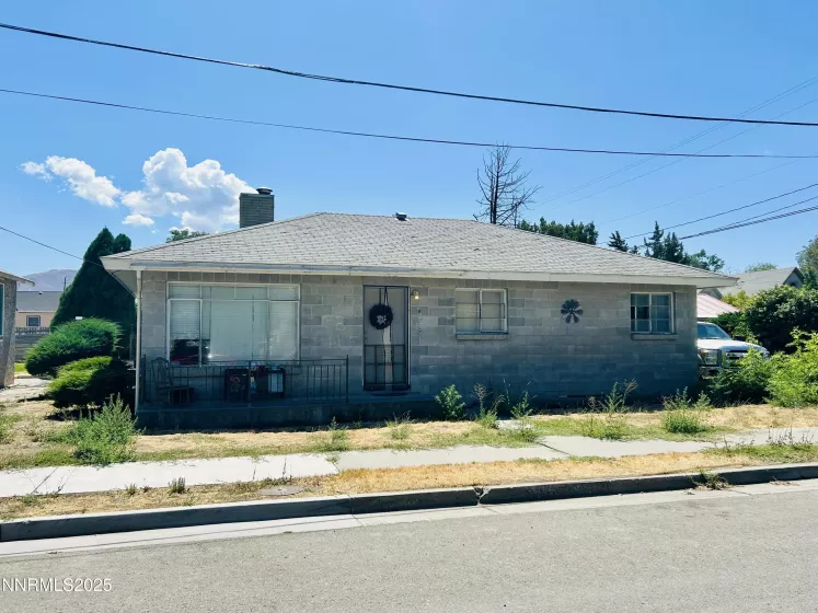 133 1st, Winnemucca, Nevada 89445, ,Residential Income,Residential,1st,250054163