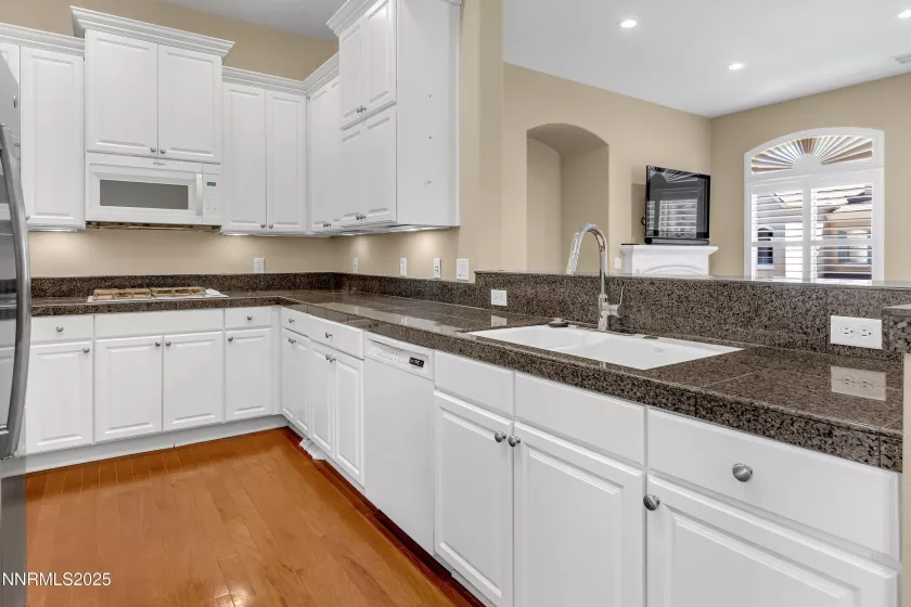 9900 Wilbur May, Reno, Nevada 89521, 2 Bedrooms Bedrooms, ,2 BathroomsBathrooms,Residential,Residential,Wilbur May,250054166
