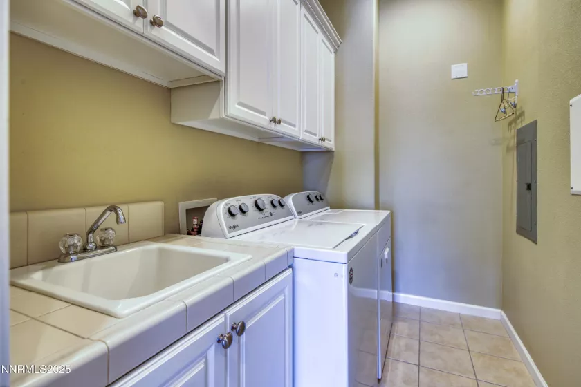 9900 Wilbur May, Reno, Nevada 89521, 2 Bedrooms Bedrooms, ,2 BathroomsBathrooms,Residential,Residential,Wilbur May,250054166